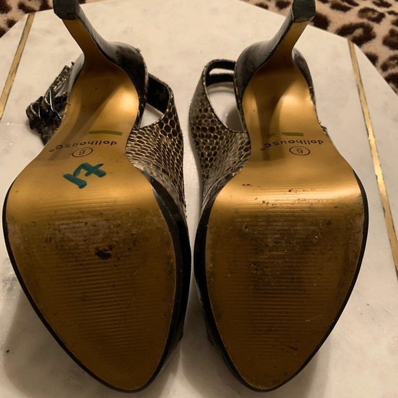 Dollhouse snake-like patter really cool heels to wear! - Picture 3 of 4